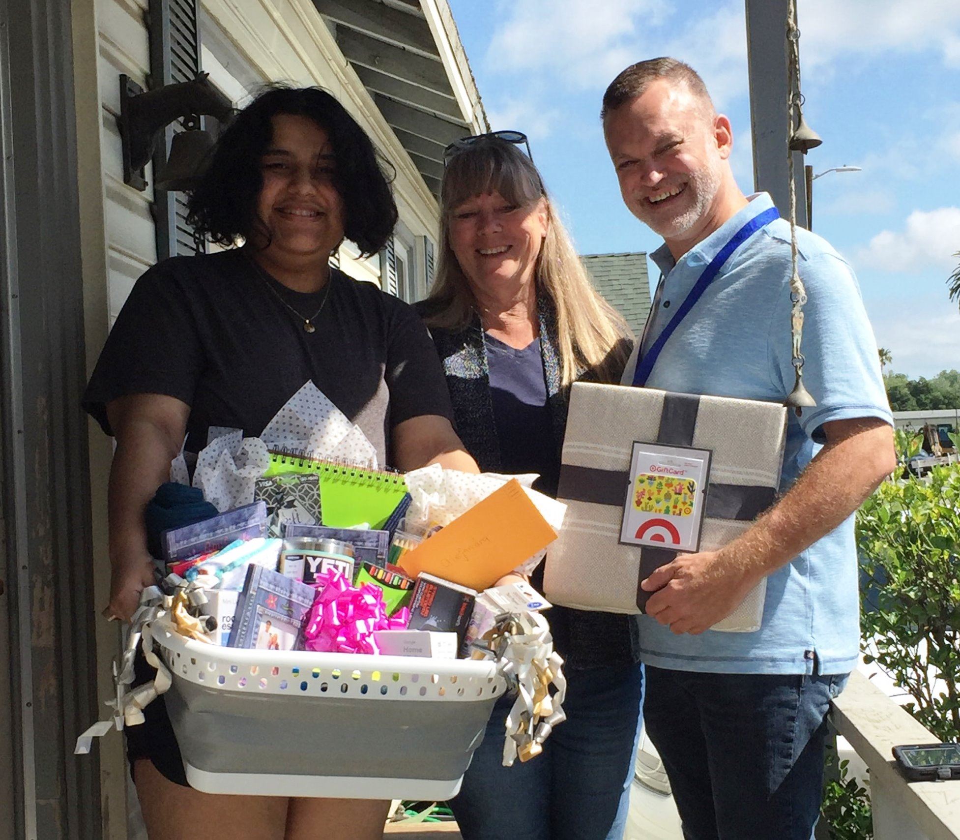 Adopt a Senior - Alejandra Molchior (1)